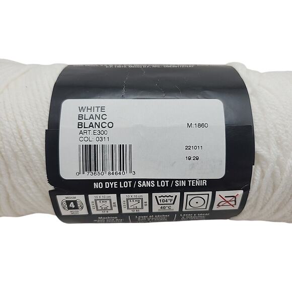 Red Heart Super Saver Worsted Yarn White 4 ply Medium 100% Acrylic - Picture 4 of 7